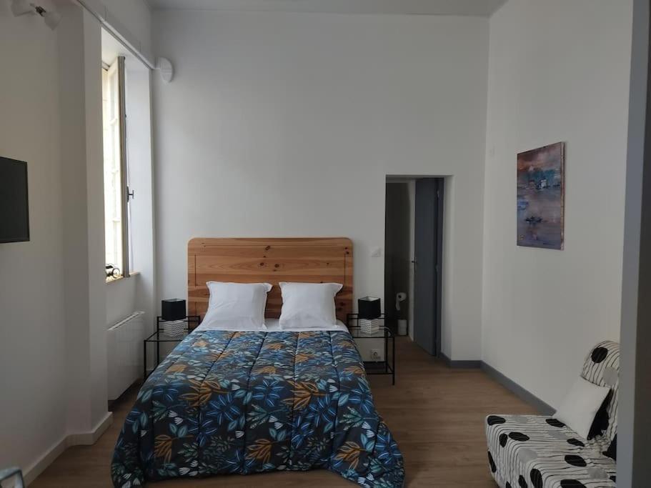Appartement Avec Parking Prive Сомюр Екстериор снимка